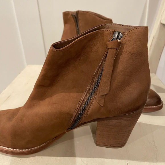 Dolce Vita Tan Suede Fringe Ankle Booties - Picture 3 of 5